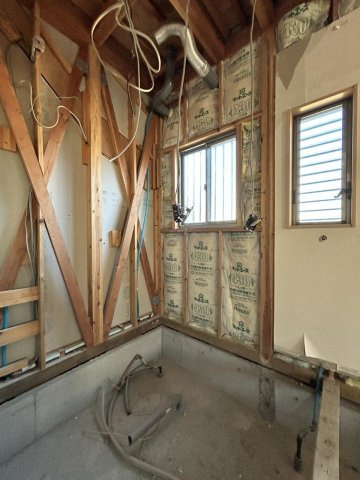 中村1丁目　中古住宅の浴室