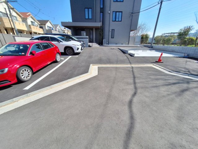 Ｌａ　Ｇｒａｃｉｅｕｓｅの駐車場