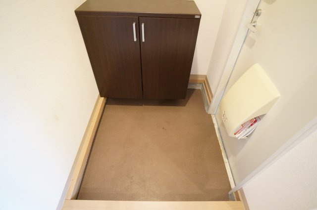 メゾン法蓮Ａの玄関