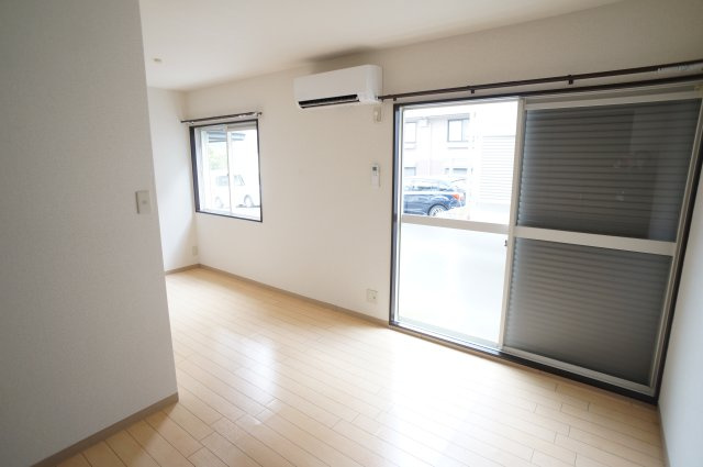 メゾン法蓮Ａの居間・リビング