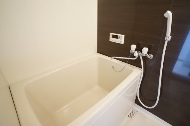 メゾン法蓮Ａの浴室