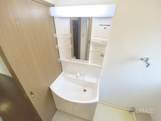 カサグランデ大宮の洗面所|人気の独立洗面台！