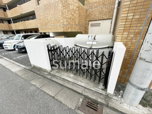 カサグランデ大宮のその他共用部分|敷地なゴミ置き場です！