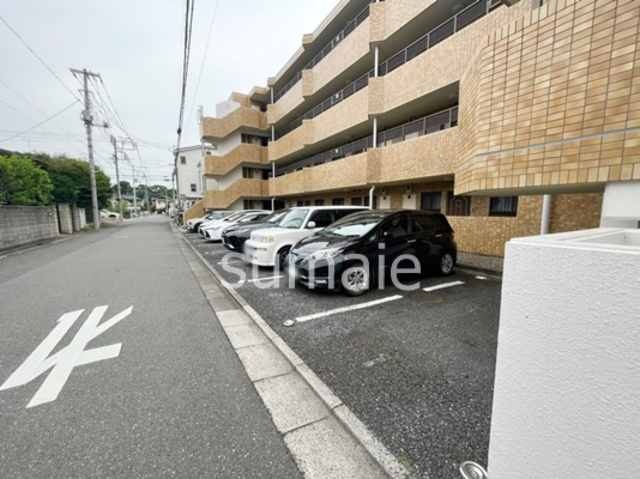 カサグランデ大宮の駐車場|駐車場です！