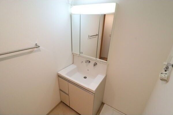 Casa Lucia(カーサルチア)の洗面所