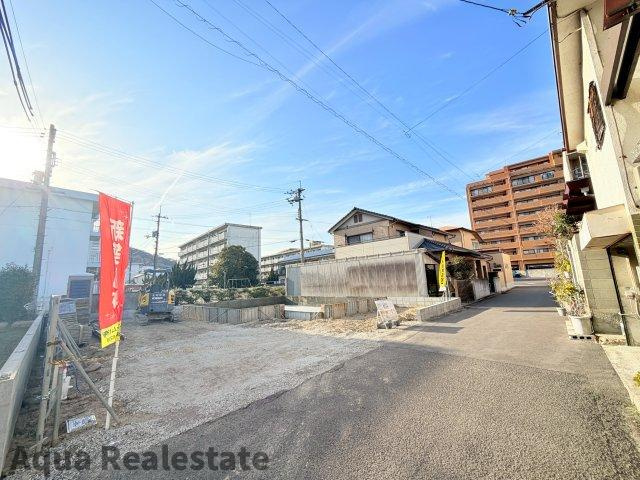 高松市西宝町１丁目の新築一戸建の前面道路含む現地写真|前面道路含む現地写真です