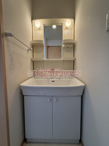 シェ・ソワの洗面所|コンパクトで使いやすい洗面所