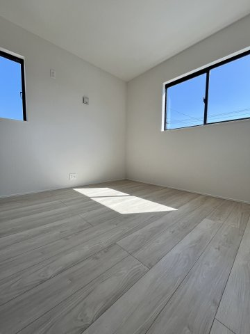 津市半田 第1 新築戸建【全2棟】の洋室|２階洋室：5.2帖