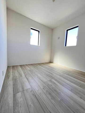 津市半田 第1 新築戸建【全2棟】の洋室|２階洋室：5.5帖