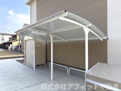 【その他】 | オキグレイス | 駐輪場