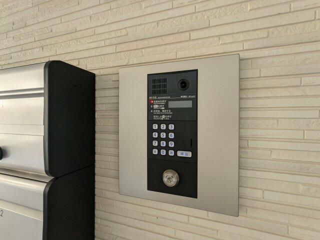 バズ西台Ⅲのエントランス