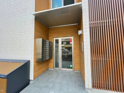 【エントランス】 | リビングライフ長瀬