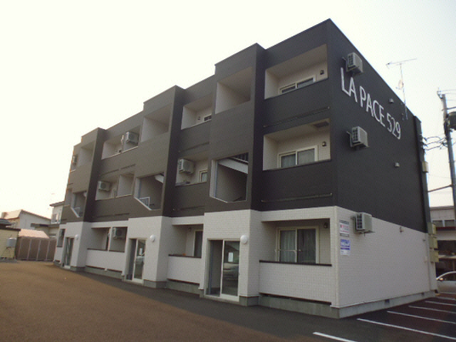 ラパーチェ529の外観