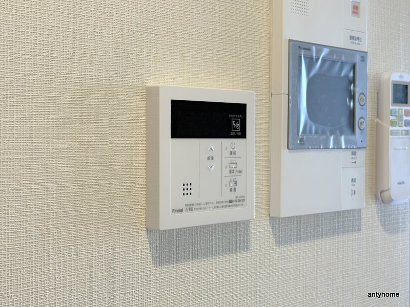 コンフォリア・リヴ淡路　仲介手数料無料の内装
