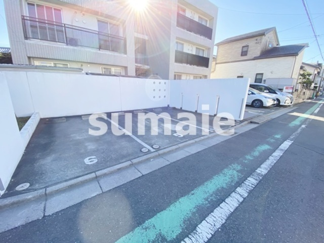 グランファミリエ大宮の駐車場|敷地内駐車場あります！