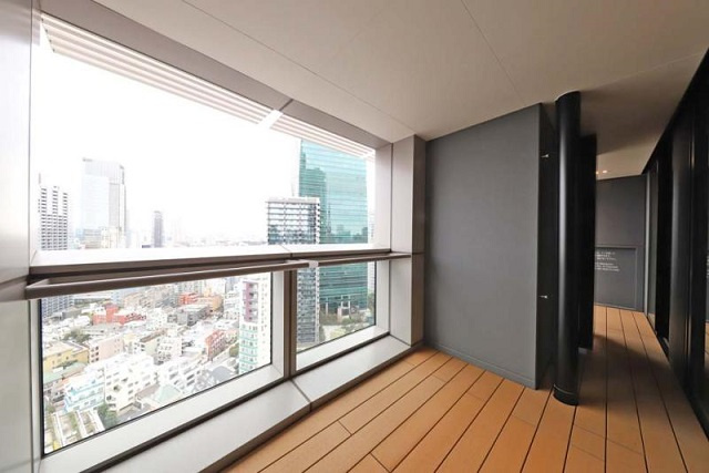 港区麻布台１丁目の賃貸マンションのバルコニー