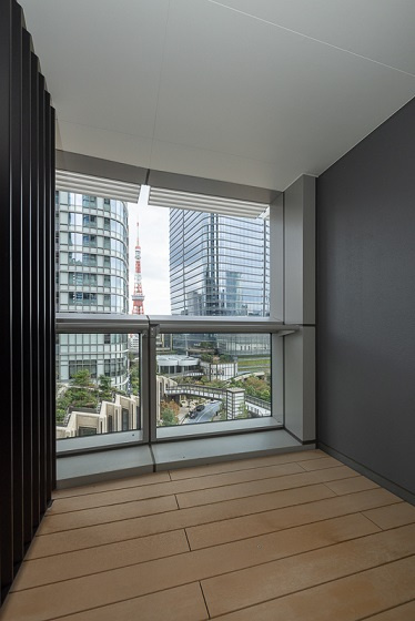 港区麻布台１丁目の賃貸マンションのバルコニー