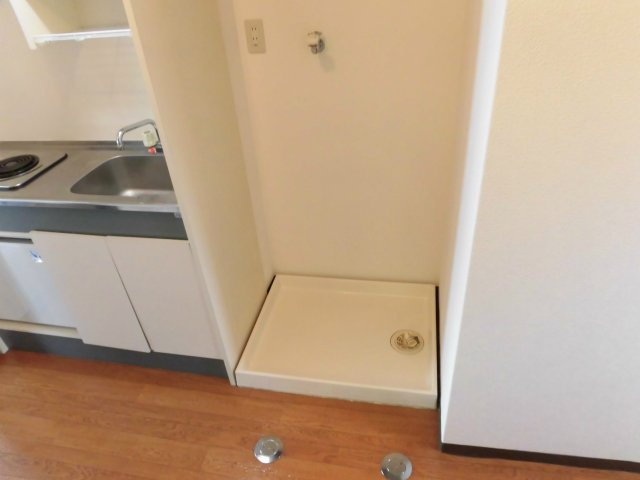 ロックフィル日ノ出の設備|洗濯機置き場は室内です