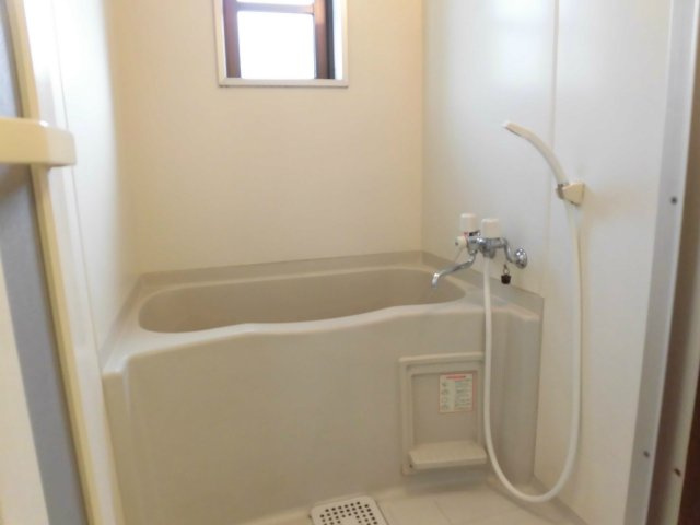 ロックフィル日ノ出の浴室|日々の暮らしに欠かせないお風呂です