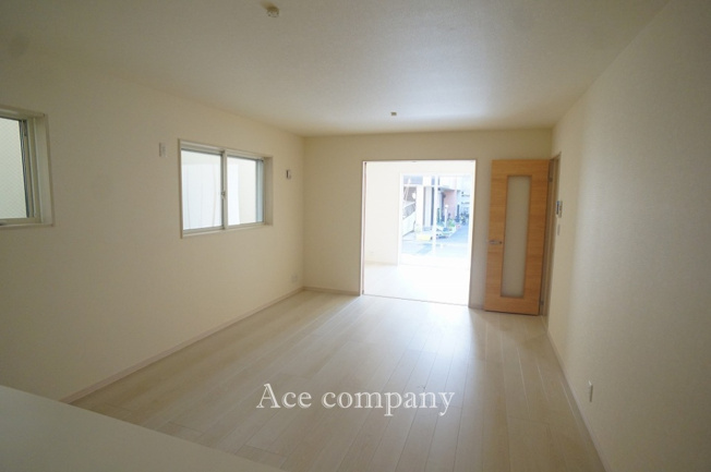 【居間・リビング】 | 生野区田島2丁目 | 【LDK：16帖】