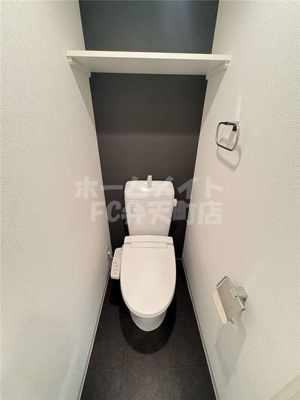 【トイレ】 | アドバンス大阪ドーム前アヴェニール | 落ち着いたトイレです