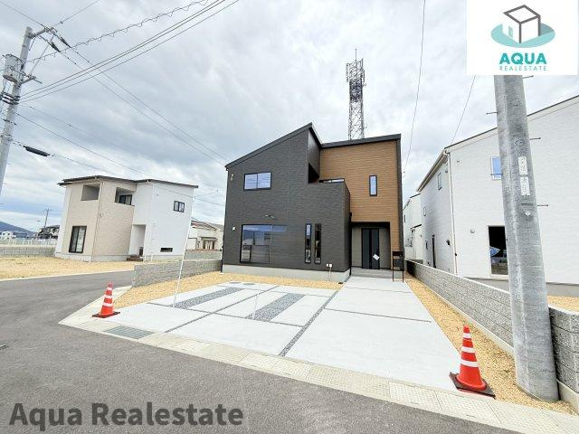丸亀市三条町の新築一戸建の駐車場|外観の完成予想図です