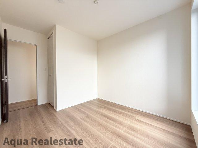 丸亀市三条町の新築一戸建の子供部屋|落ち着いて過ごせるお部屋なので、寝室にいかがでしょうか