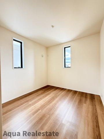 丸亀市三条町の新築一戸建の洋室|広々とした洋室です