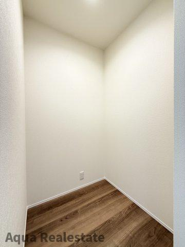 丸亀市三条町の新築一戸建の洋室|洋室です