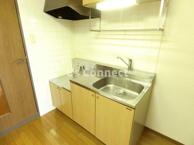 【キッチン】 | アンソレイエ・ロジュマン | ２口ガスコンロ設置可能なキッチン。