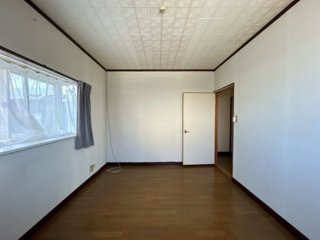 土橋１丁目　の洋室