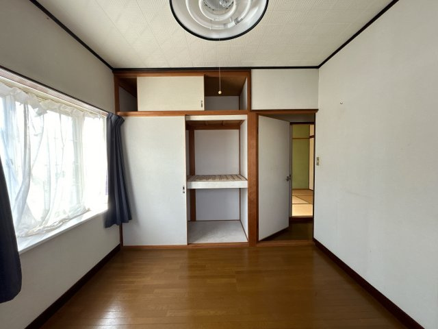 土橋１丁目　の洋室