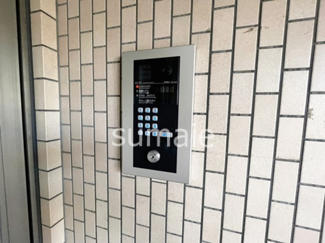 ぐりーんぷらざのセキュリティ|オートロックです