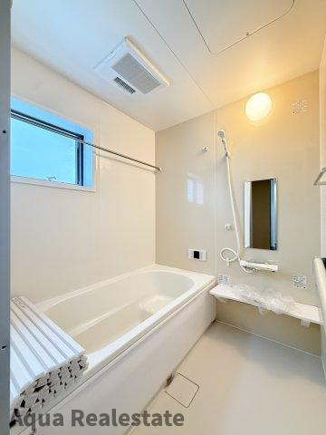 丸亀市三条町の新築一戸建の浴室|コンパクトで使いやすいお風呂です