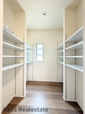 丸亀市三条町の新築一戸建の収納|１階玄関横収納