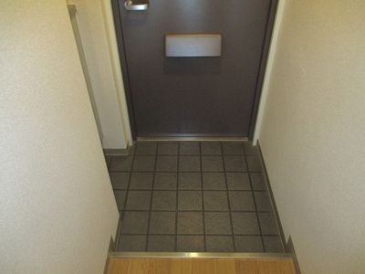 【玄関】 | エミネンス新大阪 | きれいな玄関です