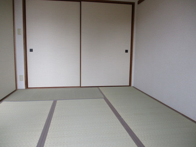 【居間・リビング】 | エミネンス新大阪 | 和室のお部屋です
