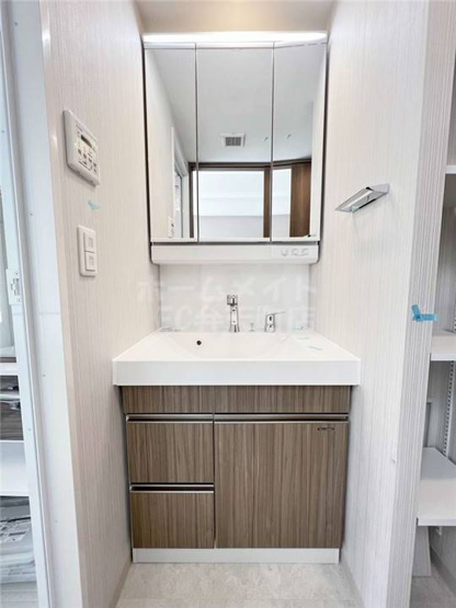 【洗面所】 | エステムコート大阪・弁天町 | 洗面所です