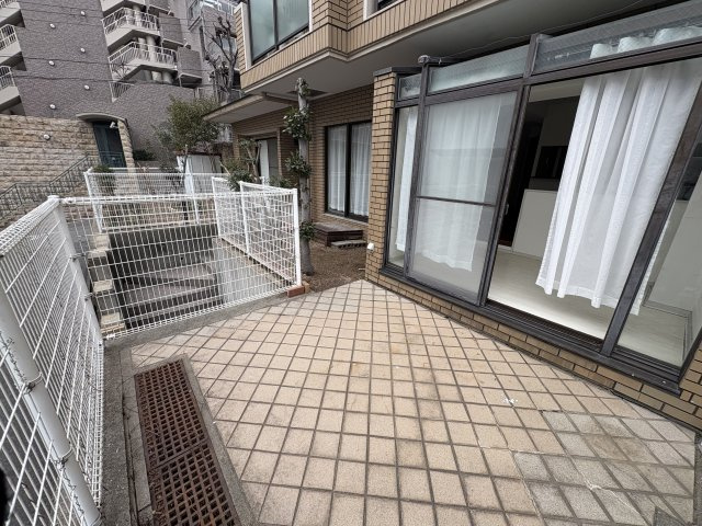 ジークレフ高羽2番館の庭