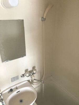 【浴室】 | ヴィラ杏 | コンパクトな３点ユニットバスルーム♪