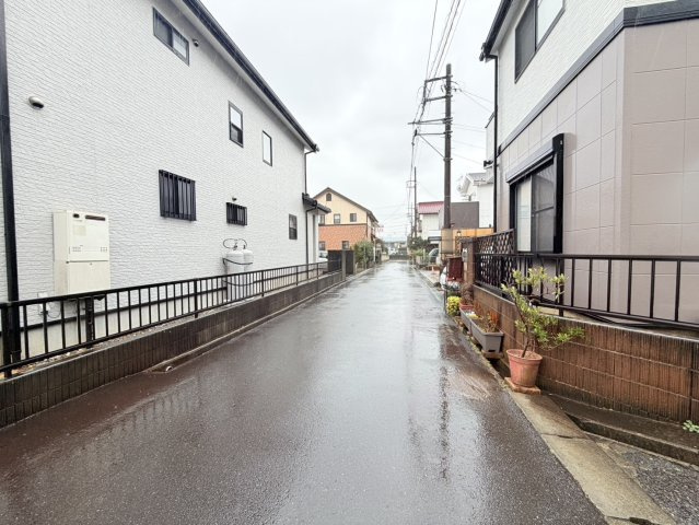 【南守谷駅13分！】守谷市本町中古物件の前面道路含む現地写真