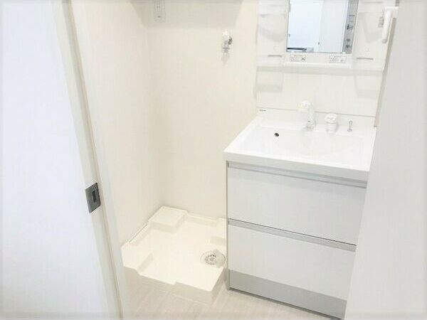 コスタブラン川名の洗面所