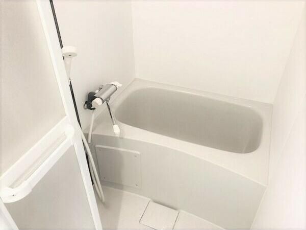 コスタブラン川名の浴室