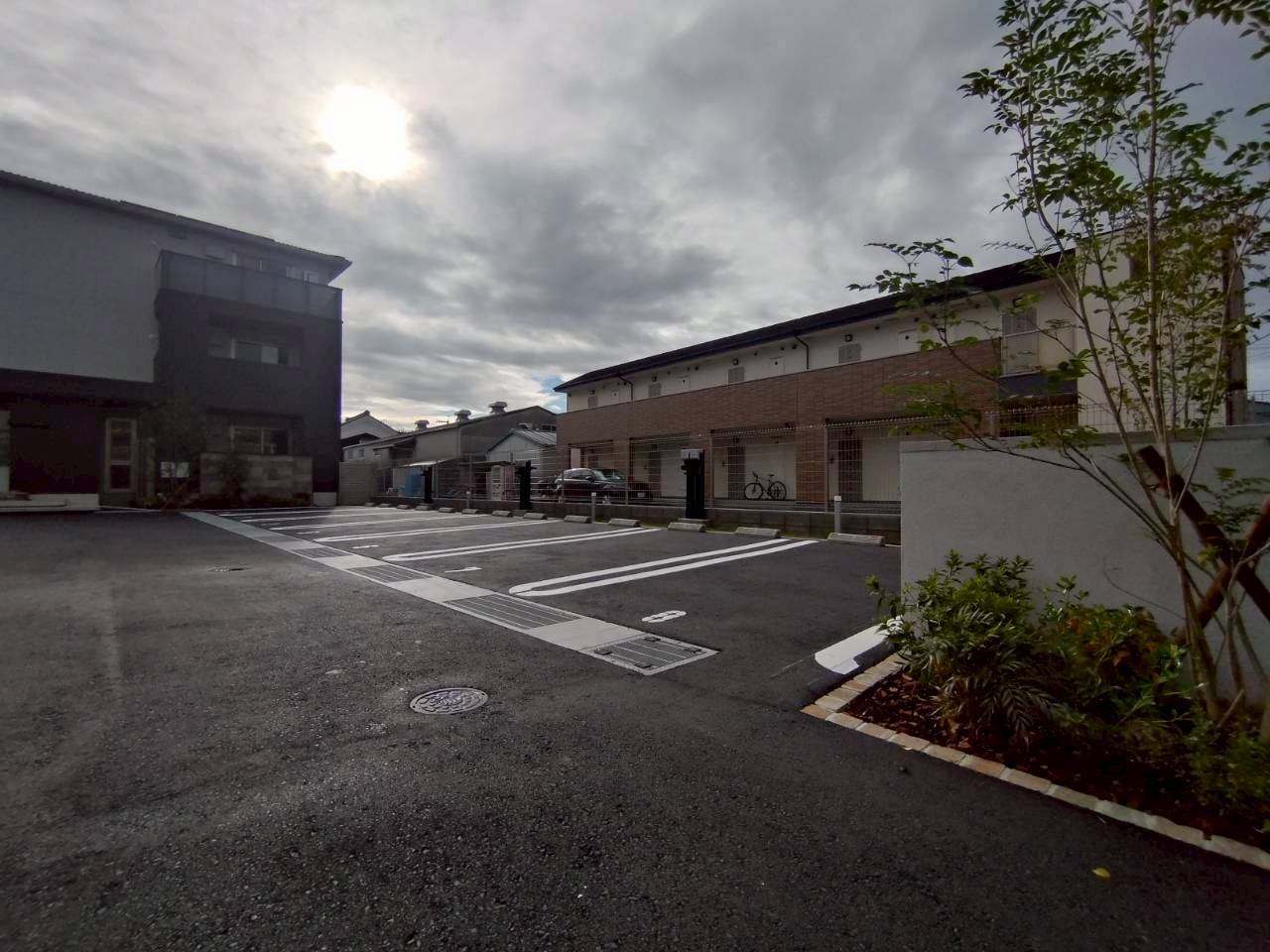 D-residence高槻市下田部B棟の駐車場