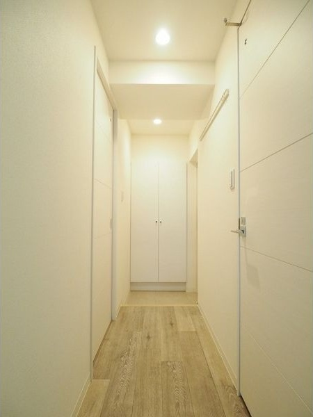 プロシード金山3の玄関