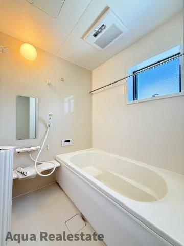 坂出市元町２丁目の新築一戸建の浴室|コンパクトで使いやすいお風呂です