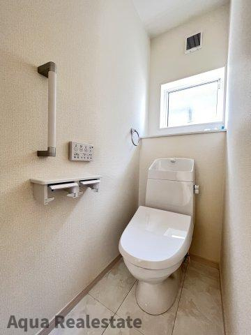 坂出市元町２丁目の新築一戸建のトイレ|シンプルで使いやすいトイレです