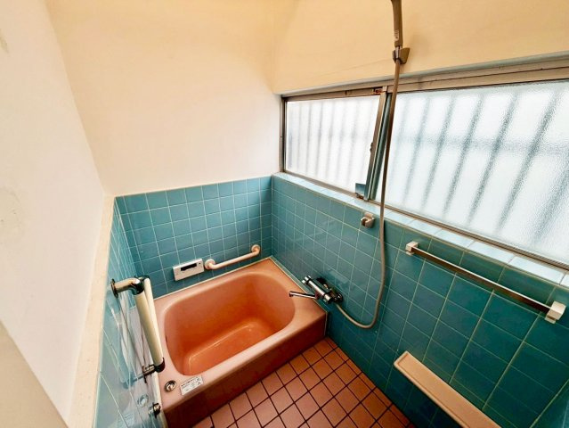 下津林佃の浴室