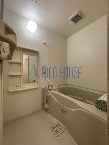 メゾンシルクの浴室