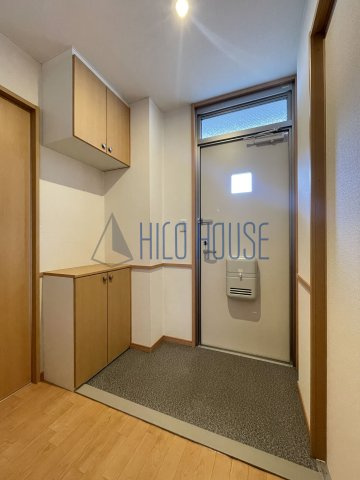 メゾンシルクの玄関